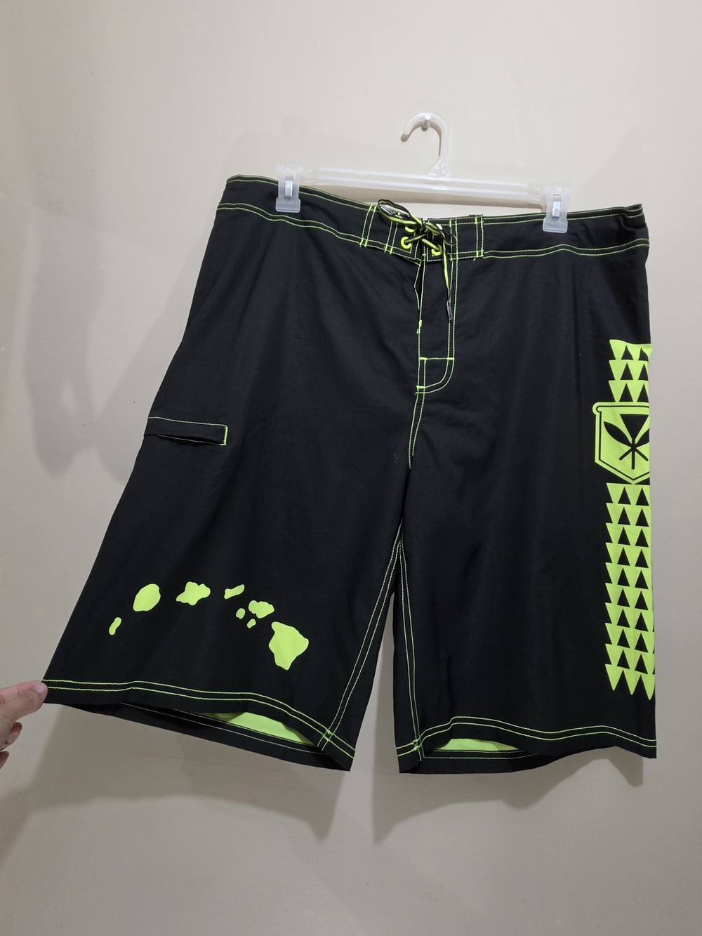 Wailoa Hawaii Board Shorts Black Neon Green Surf Swim Trunks Men’s Aprox XL